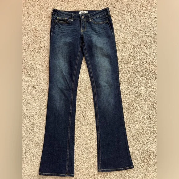 Hollister boot, cut low rise jeans, size 5L,inseam 33” NWOT - Picture 1 of 5